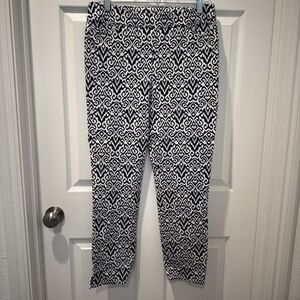 Chicos Pull on Navy White Ikat Abstract Swirl Crop Split Ankle Pants Size 1R/ 8